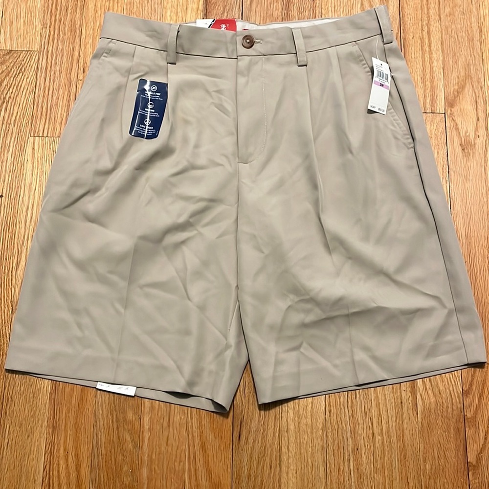 Izod Khaki Shorts